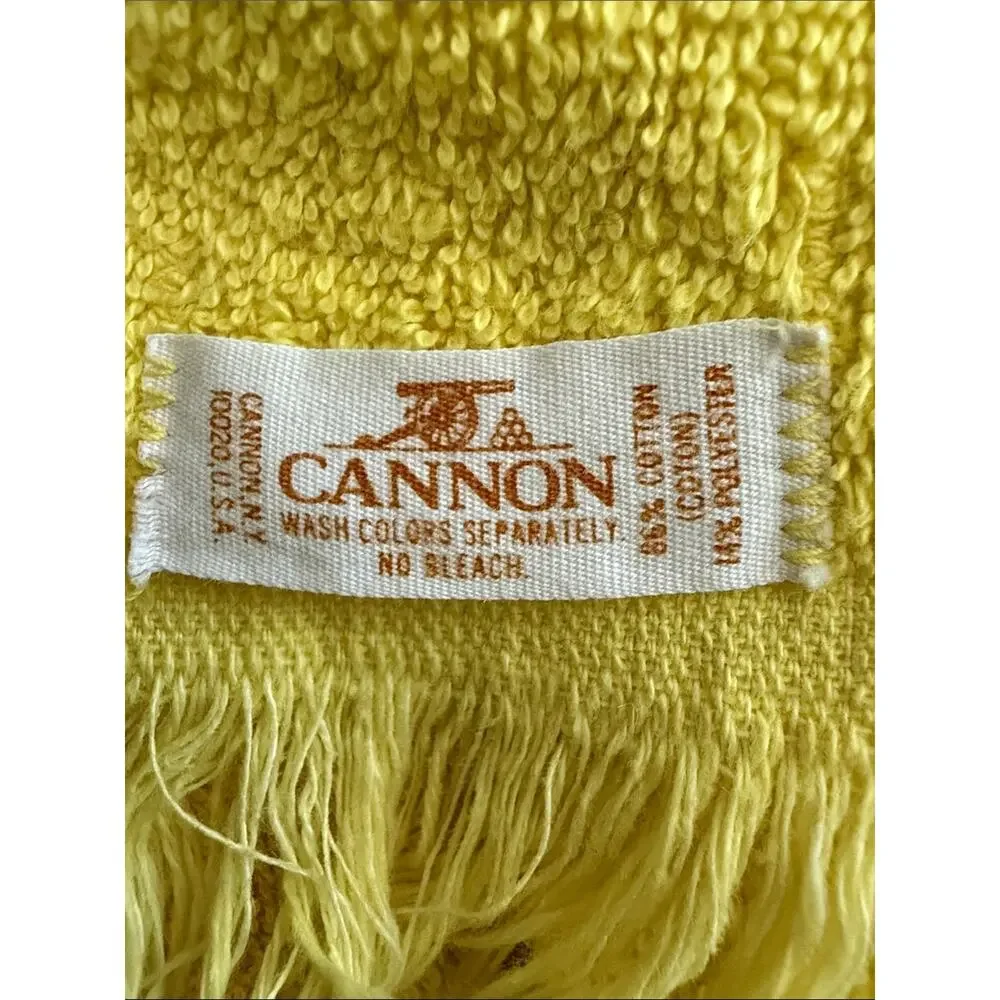 Vintage Mid-Century Cannon Yellow Floral Fringe Boho Hippie Garden Cottage Towel